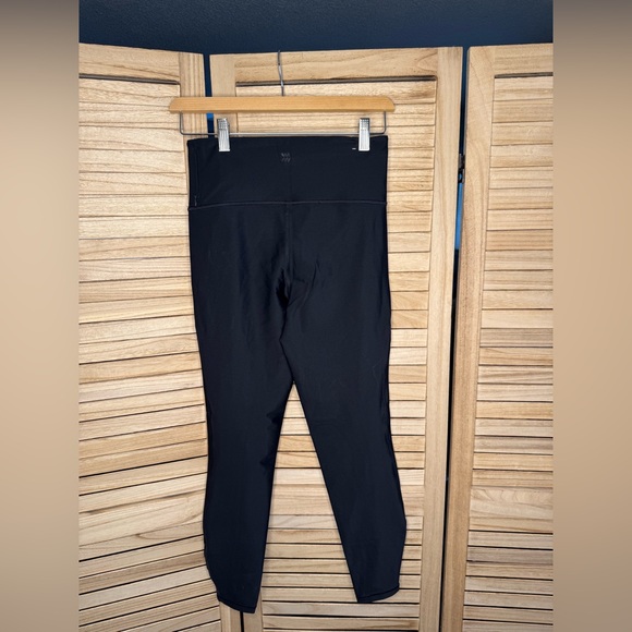 All in Motion black Leggings - Picture 3 of 4